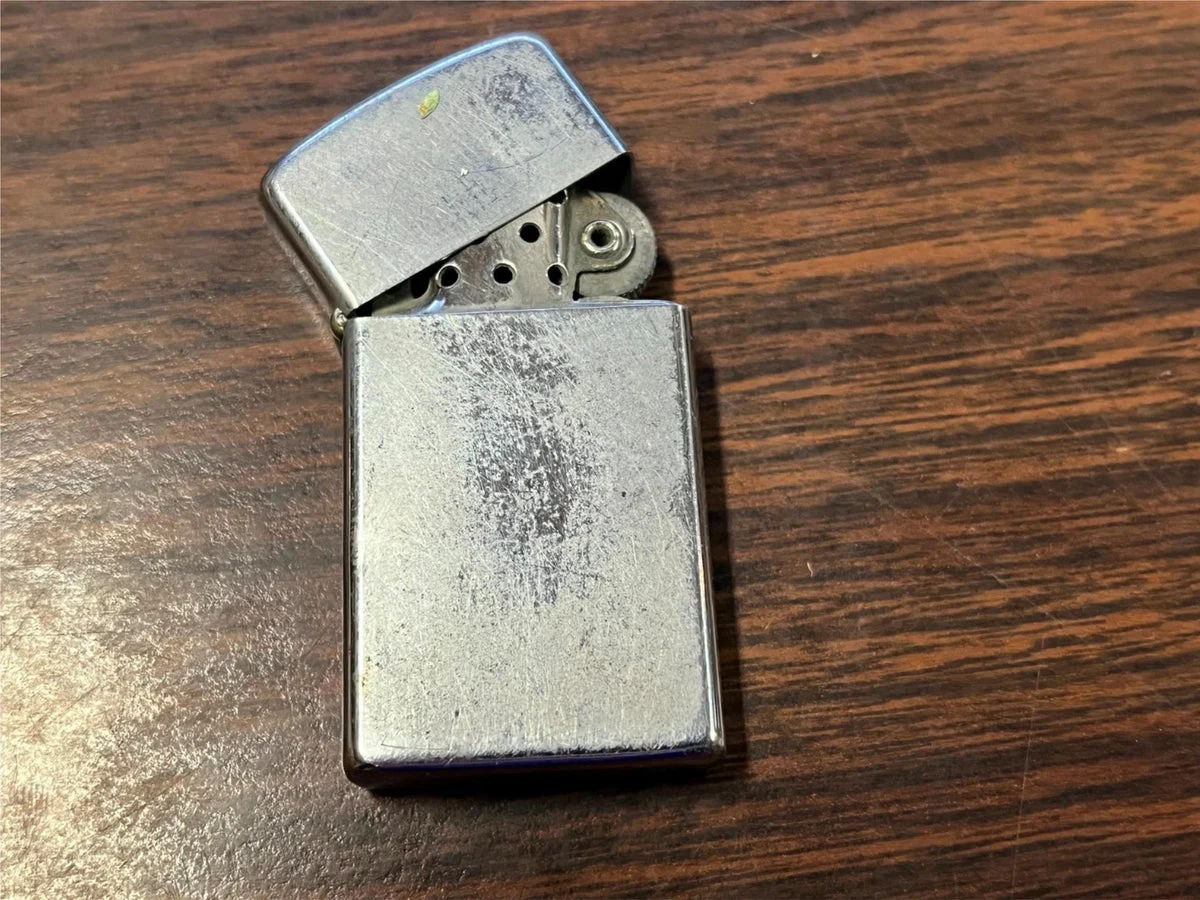 VTG 1964 Polished Chrome Zippo Lighter Slim